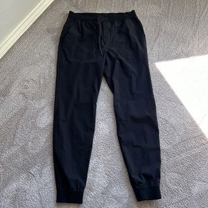 Lululemon men’s joggers